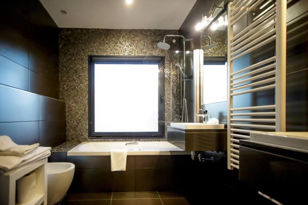 Luxury Modern Aguia Mar Stunning Sea View