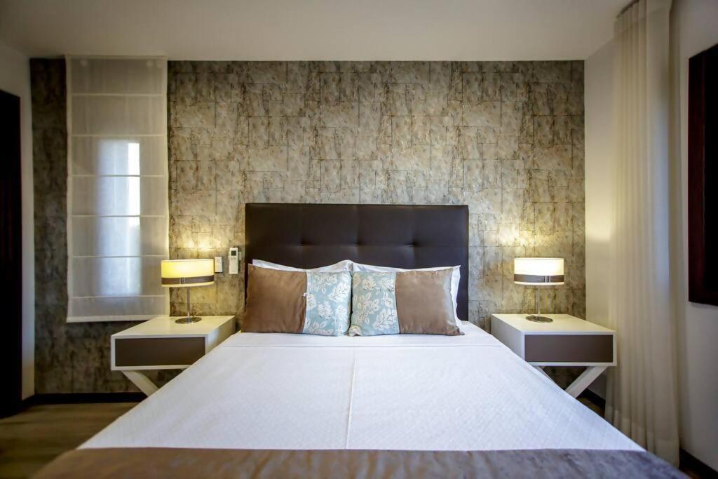 Luxury Modern Aguia Mar Stunning Sea View